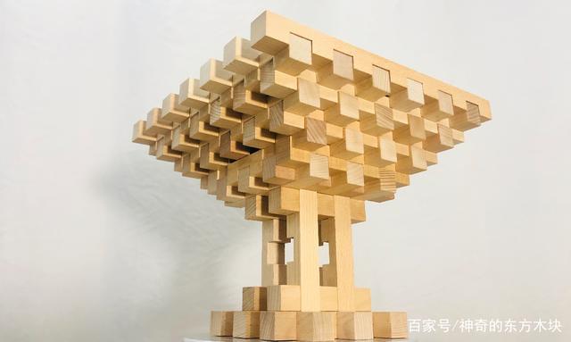 鲁班锁的结构来源于中国传统建筑中的榫牟结构.